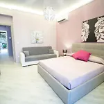 Tyche apartaments&rooms