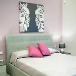 Tyche apartaments&rooms